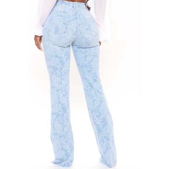 Fashionnova NWT Valentine Paisley High Rise Flare Jeans- Light Blue Wash Sz 13 - Picture 2 of 7